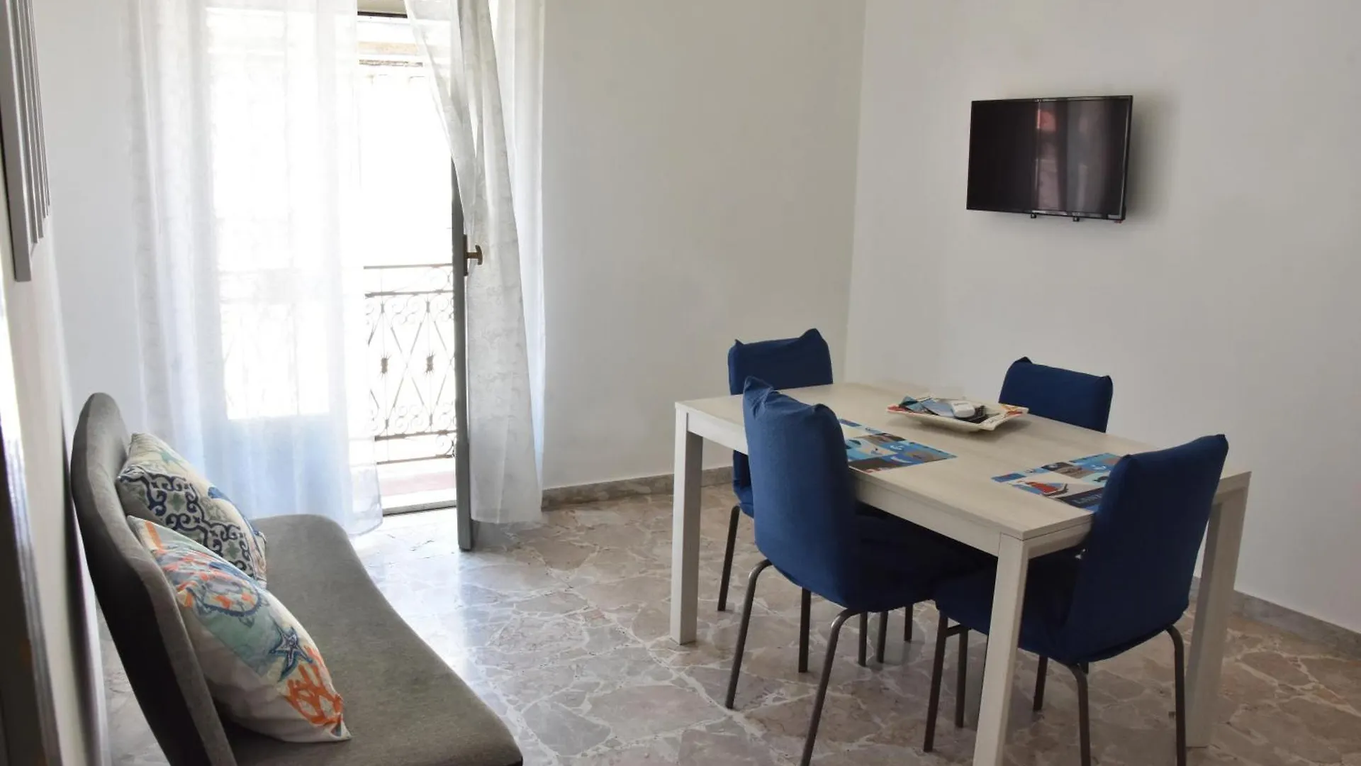 Appartamento Home Giardini Naxos